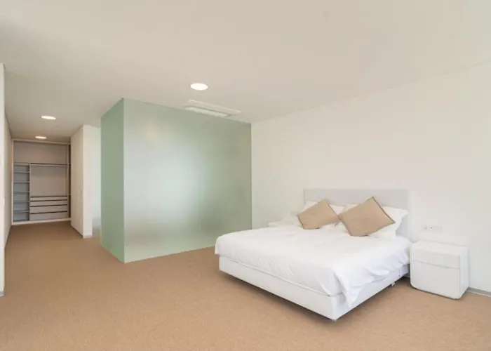 Camacho - Ultra Luxury * Calheta (Madeira)